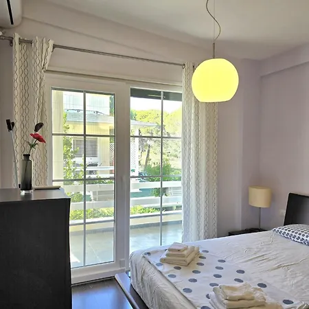 Villa Seaside Serenity Stylish 3-bedroom Plazhi San Pietro