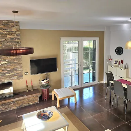 Villa Seaside Serenity Stylish 3-bedroom Plazhi San Pietro